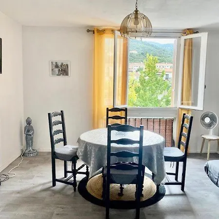 Apartment F3 Avec Wi-fi, Clim Portable & Parking A Amelie-les-bains - Fr-1-703-200 *