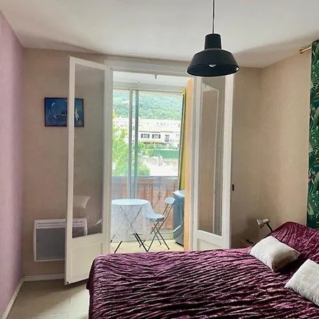 F3 A Amelie-les-bains Avec Wifi Et Climatisation Portative Pour 4 Personnes - Fr-1-703-200